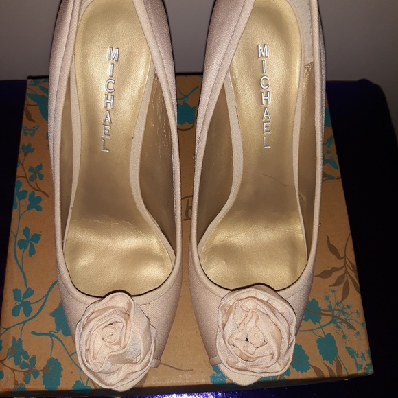 Michael  heels - Picture 3 of 4